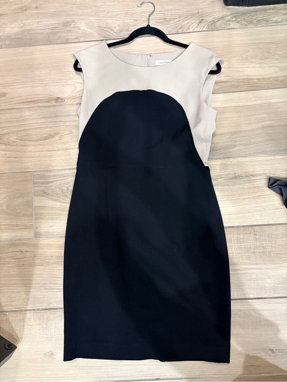 Calvin Klein Black and Cream Colorblock Sheath Dress